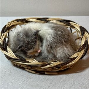 Vintage Mini sleeping cat in basket/rabbit fur. Decor. Realistic. Cute.